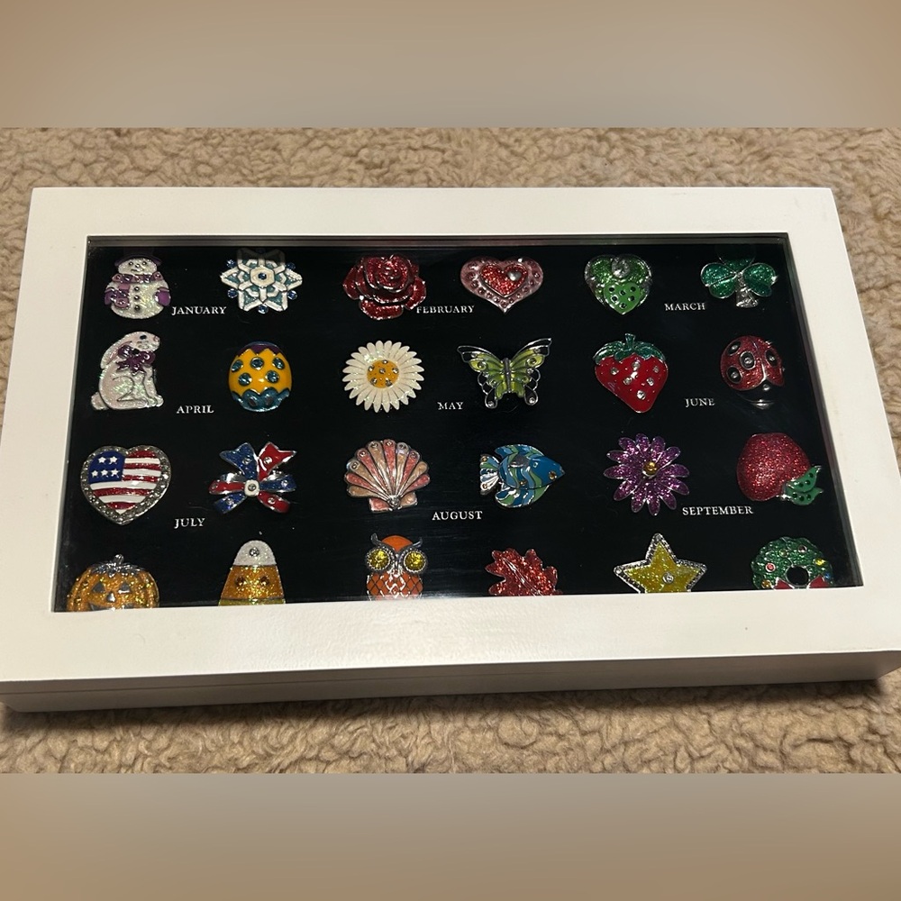 Willabee and Ward 24 count boxed ring